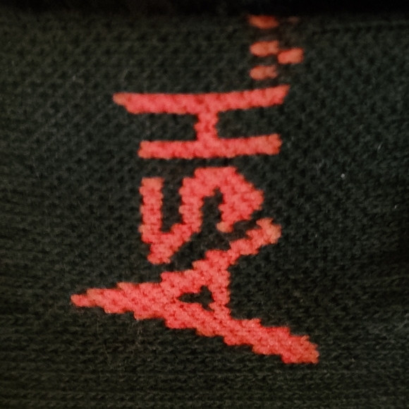 NWOT - ASH VS EVIL DEAD Black/Red Men's Crew Socks - Picture 3 of 7